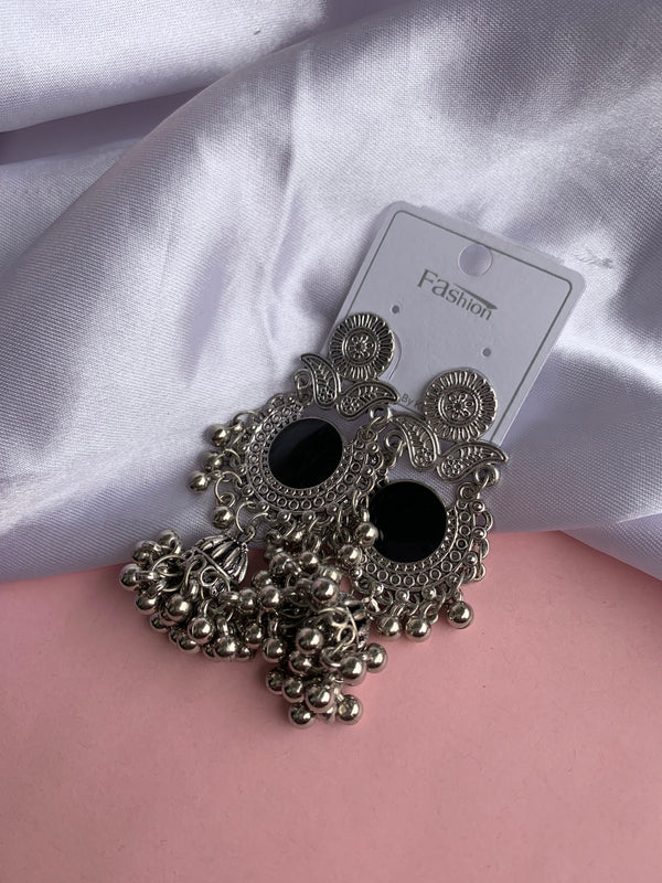 Oveeya jhumki