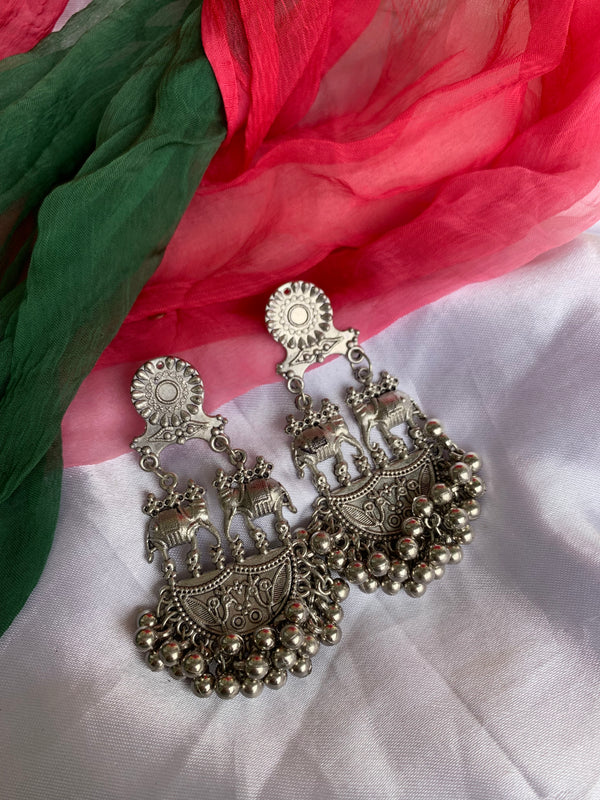 Sandhya earring