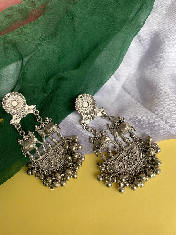 Sandhya earring