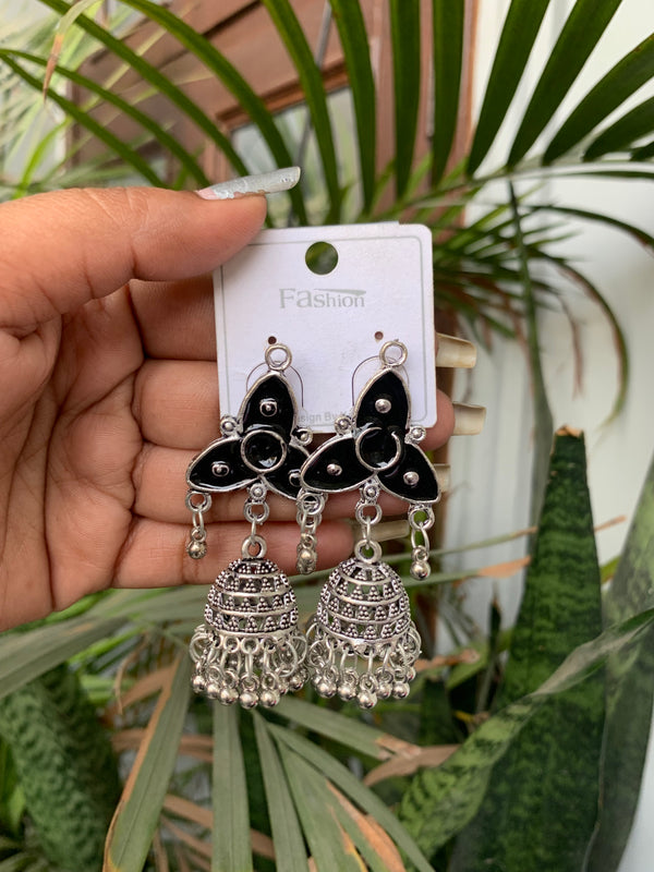 Aamber jhumka