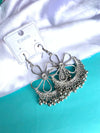 Rishnidrop earring