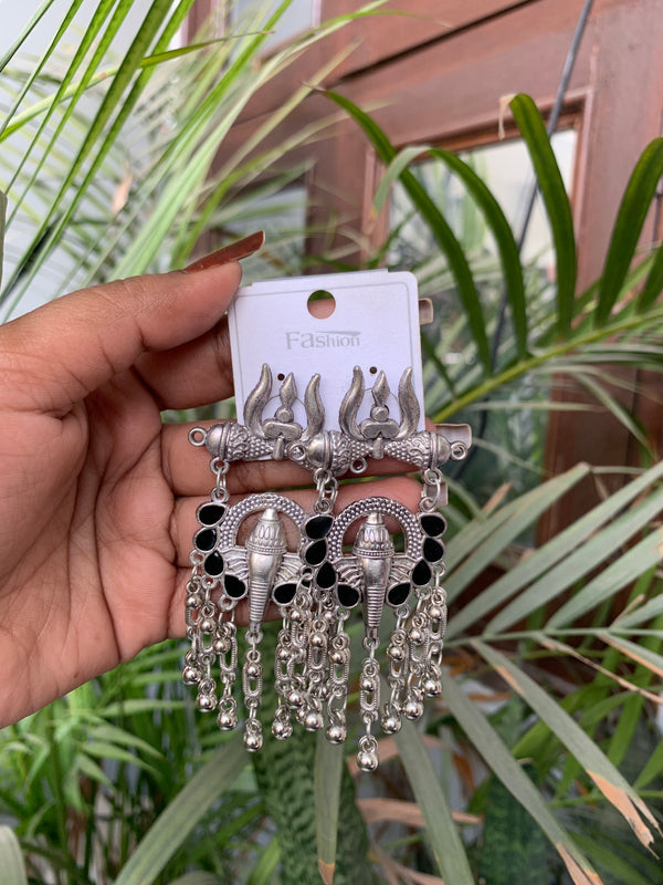 Trishul ganesh earring black