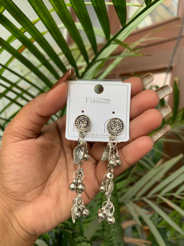 Statement leaf ghungroo earring
