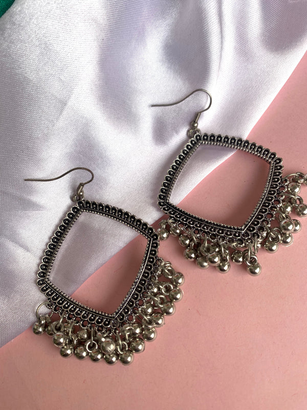Pramila earring