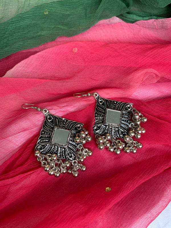Sanika drop earring