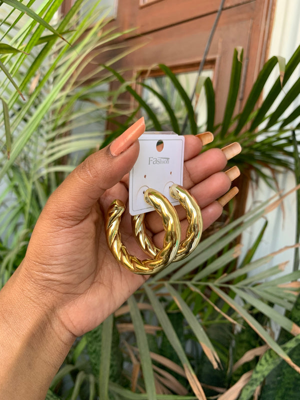 Fathia hoops