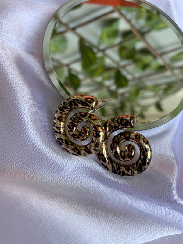 Delilah earring