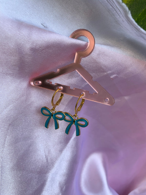 Bow drop earring