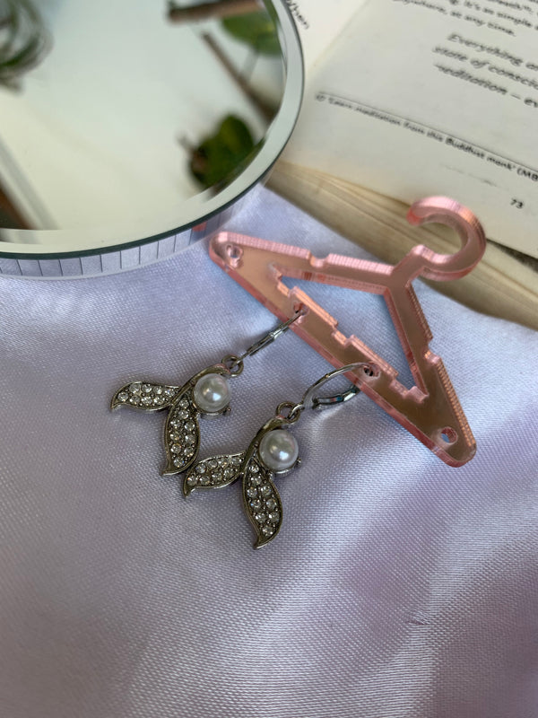 Silver studded pearl earring