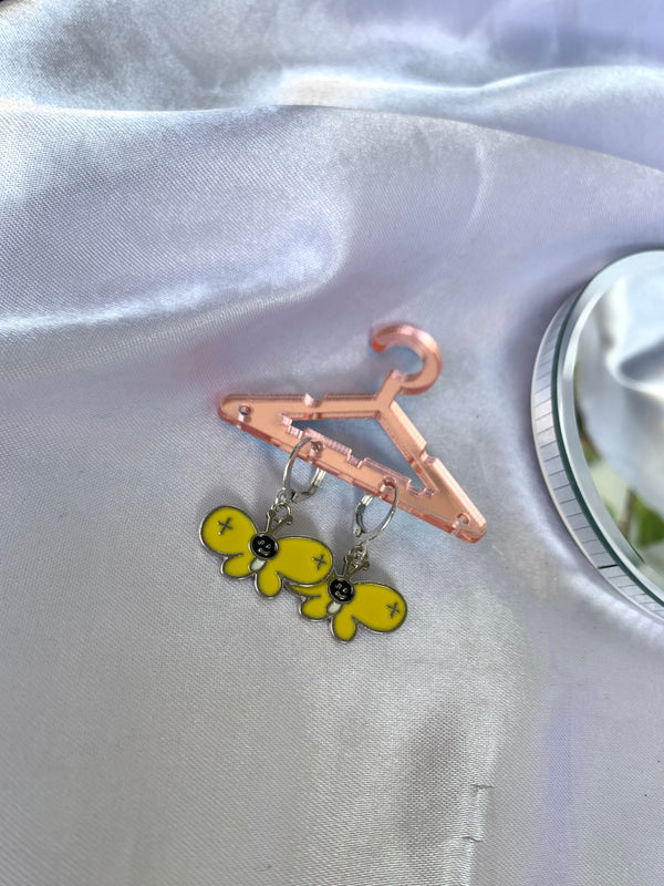 Statement honeybee earring