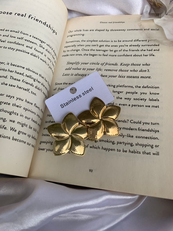 Statement flower studs