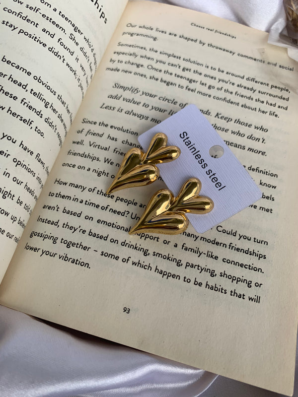 Duo heart studs