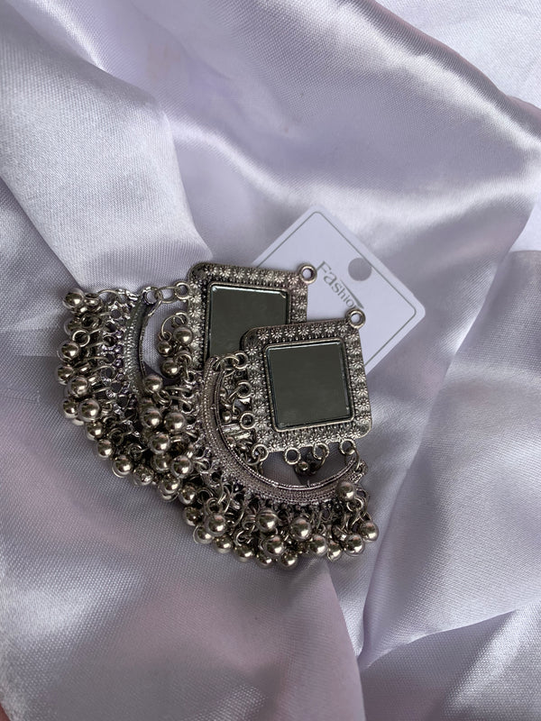 Mitali Earring
