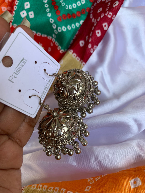 Nandini statement jhumka