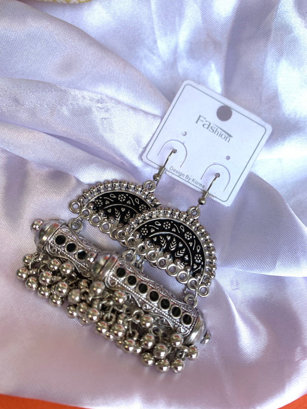 Sonia Earring