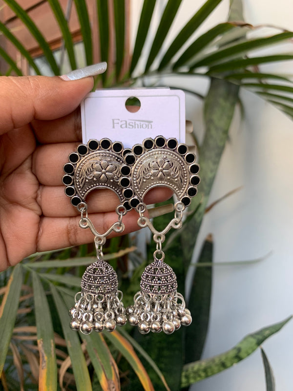 Tulika jhumki