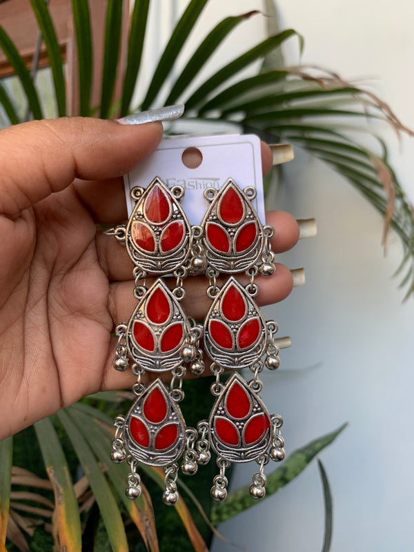 Manya drop earring
