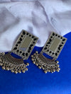 Divishti jhumka