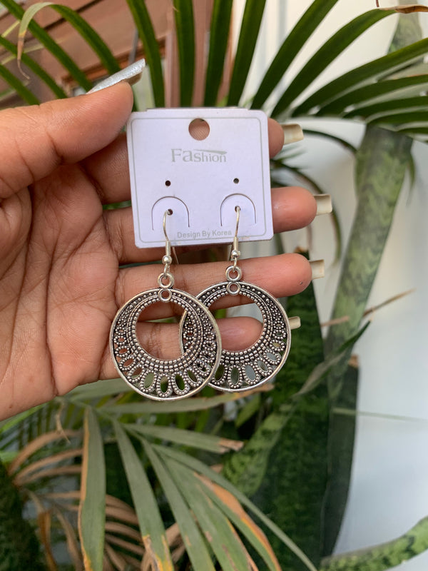 Malini drop earring