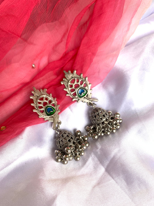 Saumya jhumka