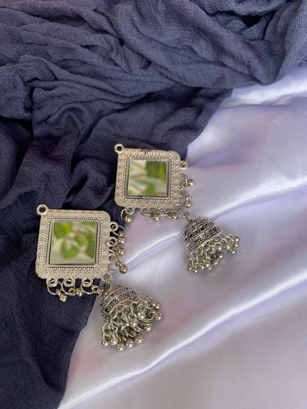 Aima jhumka