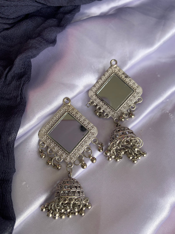 Aima jhumka