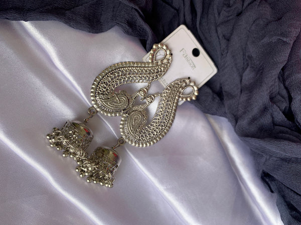Aadyasha jhumka