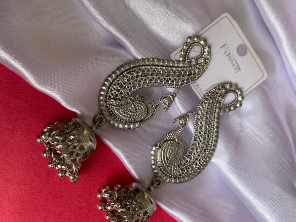 Aadyasha jhumka