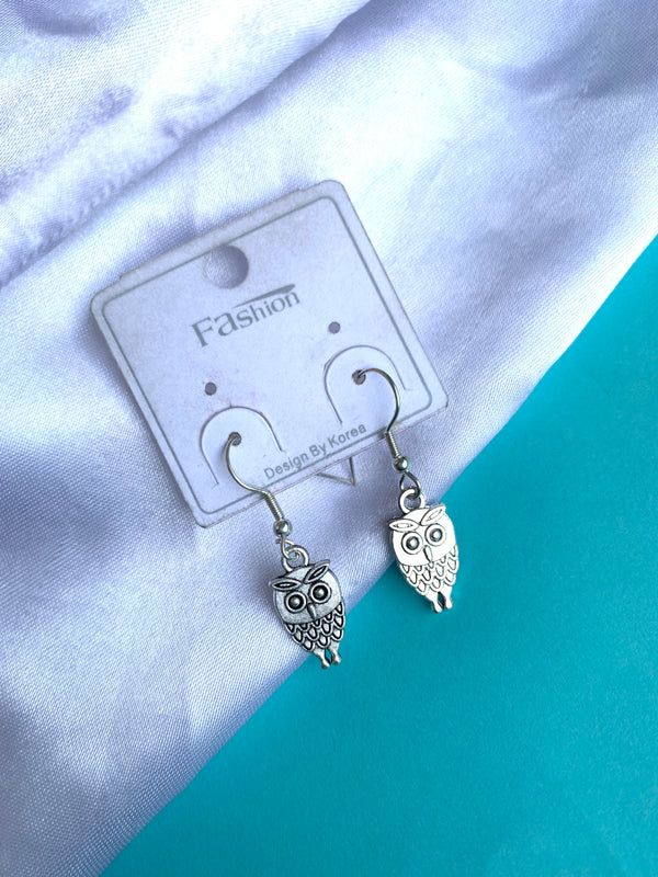 No sleep ullu drop earring