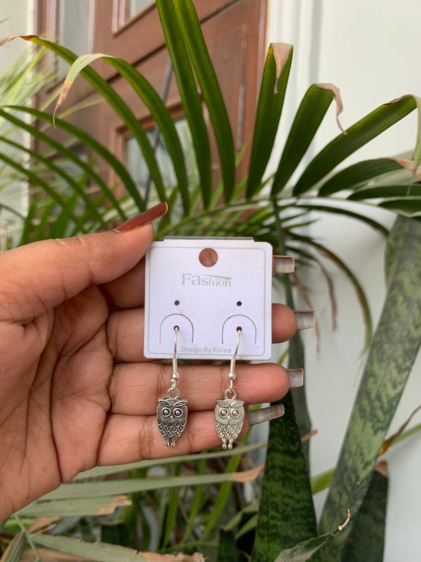 No sleep ullu drop earring