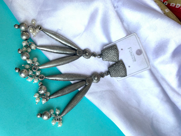 Zari jhumka