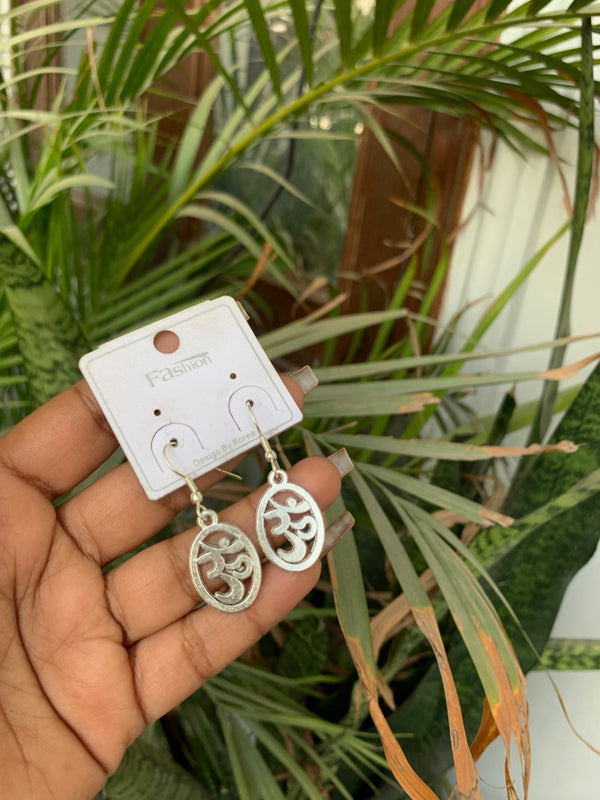 Om earring