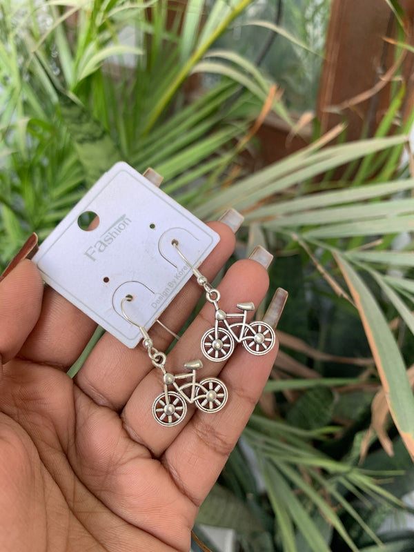 Cycle wali drop earring
