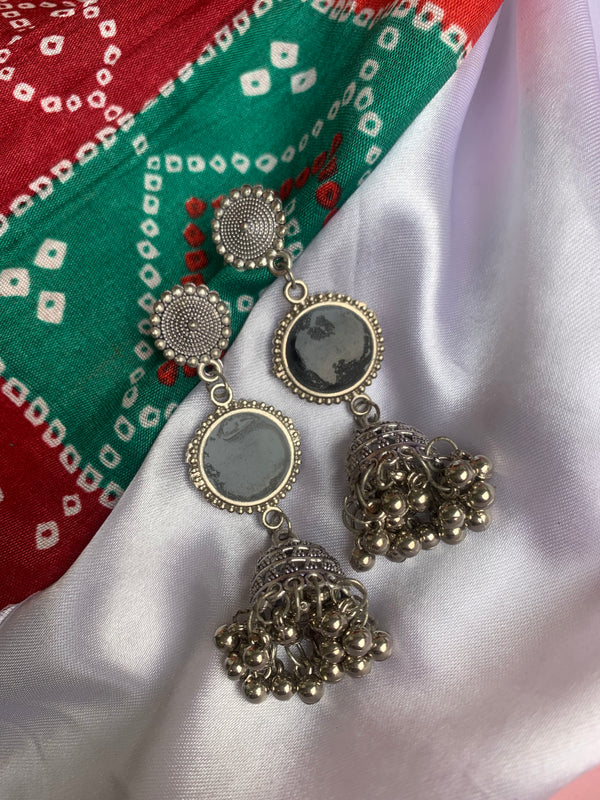 Smiti jhumka