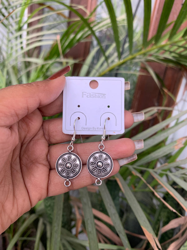 Gauri drop earring