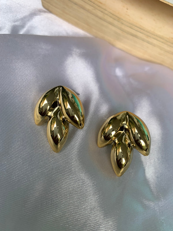 Chilton earring