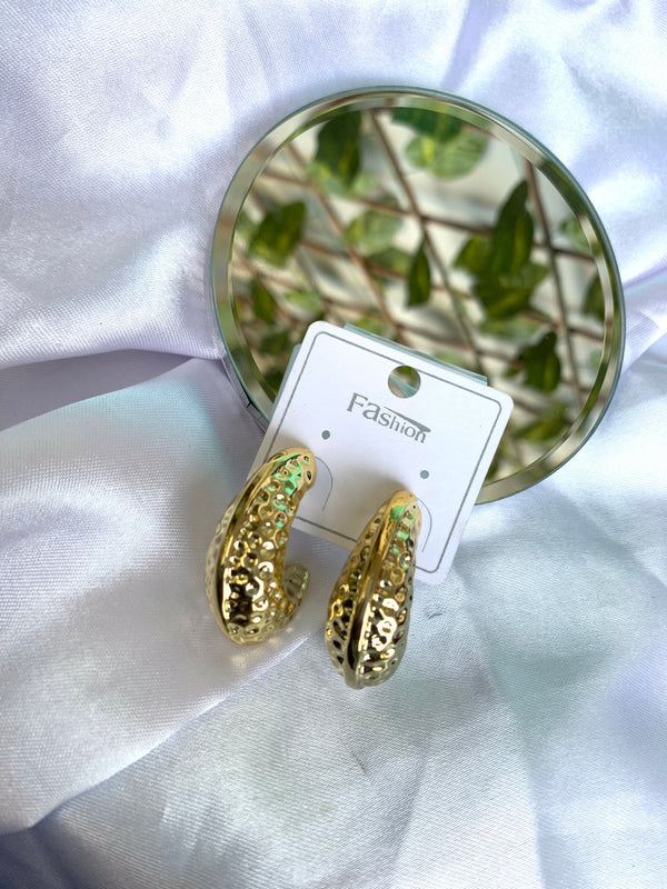 Aoucha hoops