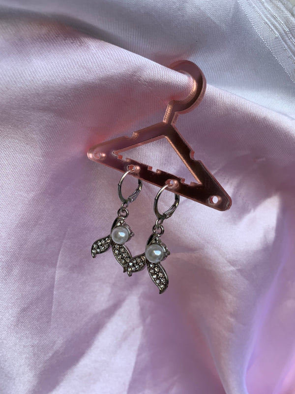 Silver studded pearl earring