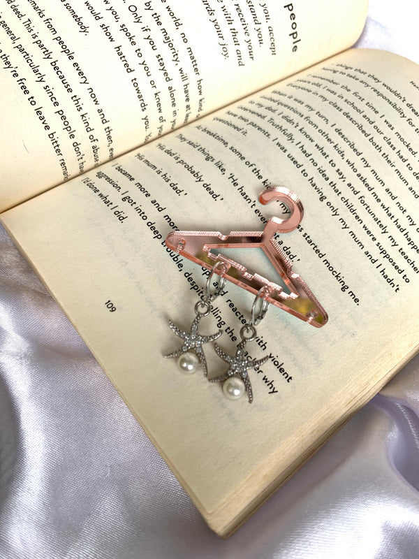 Studded star pearl earring