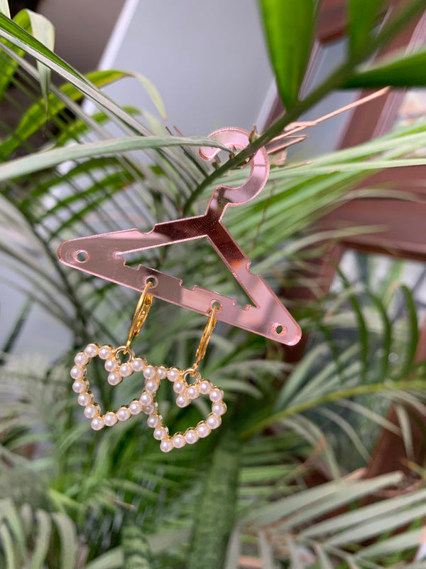 Pearl heart drop earring