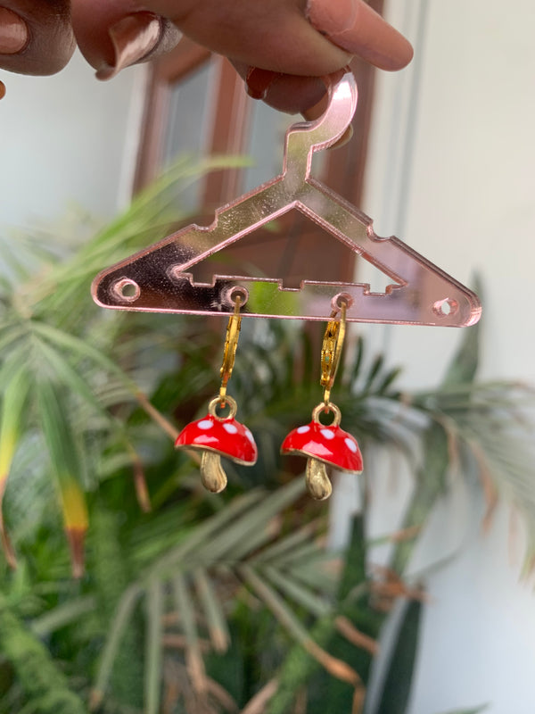 Collet earring