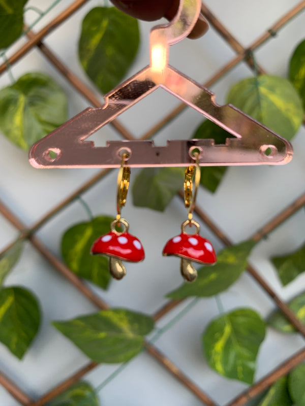 Collet earring