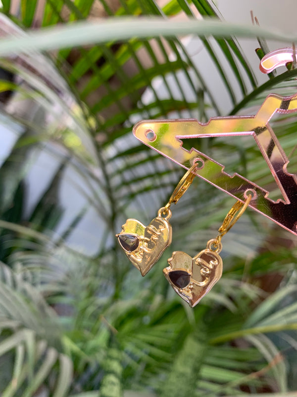 Statenment golden textured heart earring