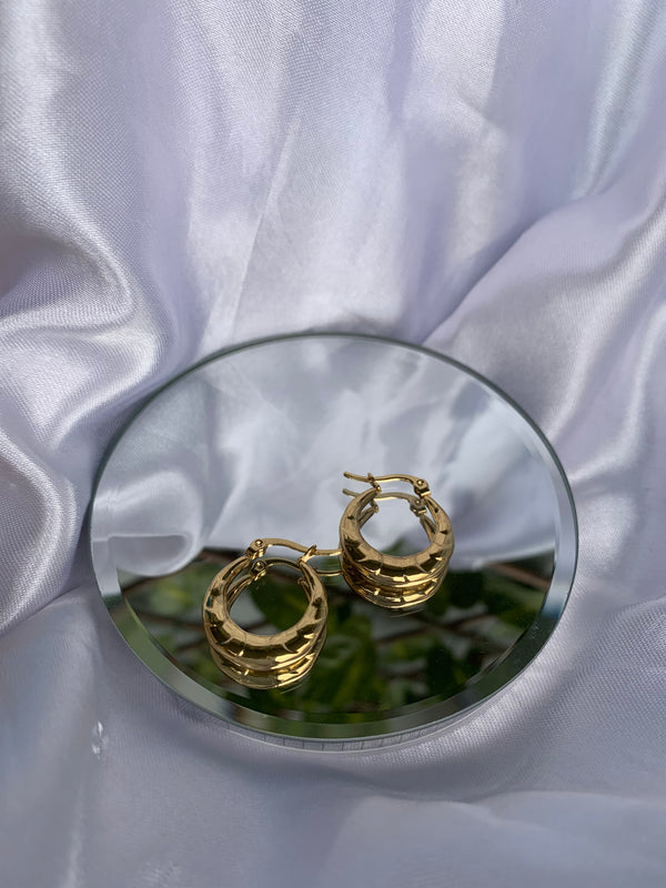 Eloise hoops