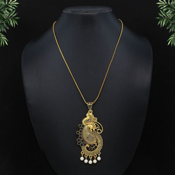Black Color Glass Stone Peacock Insparied Necklace-0