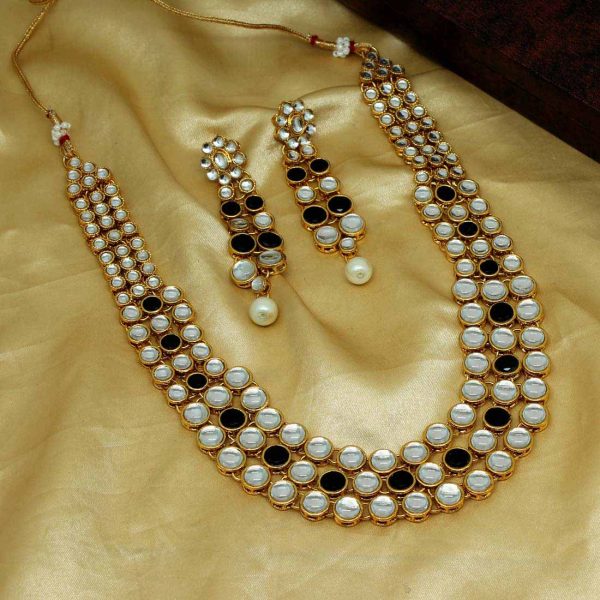 Black Color Kundan Necklace Set-7703