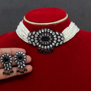 Black Color Kundan Necklace Set-0