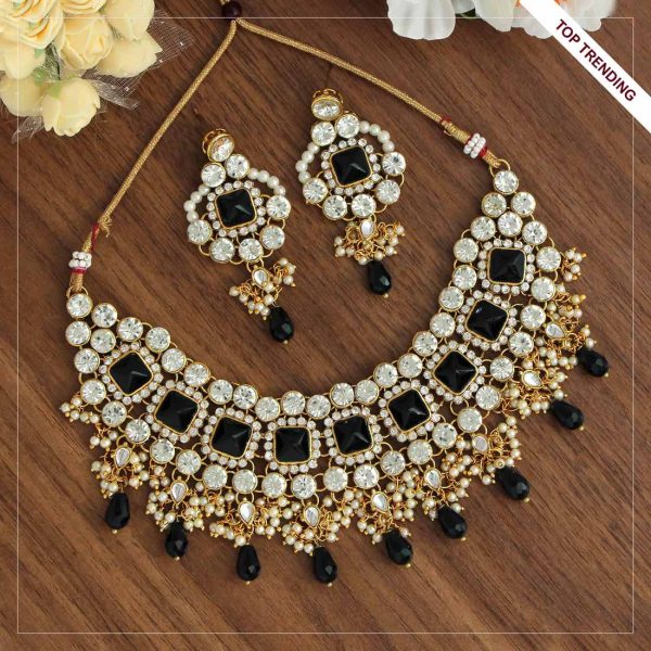 Black Color Necklace With Earrings-0