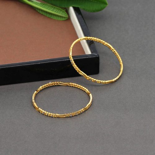 Gold Color 1 Pair Of Bangle Size: 2.10