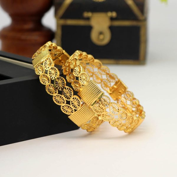 Gold Color 1 Pair Of Bangle Size: 2.10-0